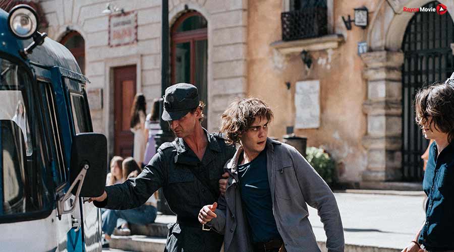 دانلود فیلم Leave No Traces 2021 ردپایی از خود نگذار