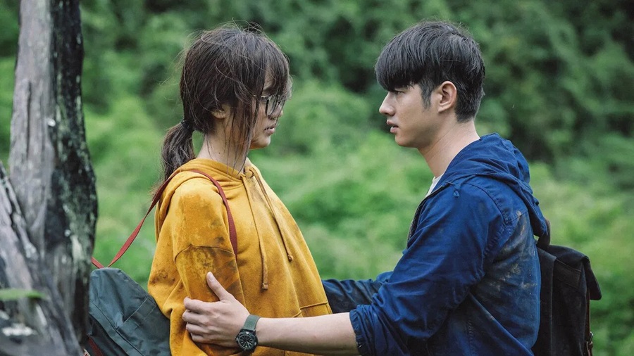 دانلود فیلم Low Season 2020 فصل کم گردشگر