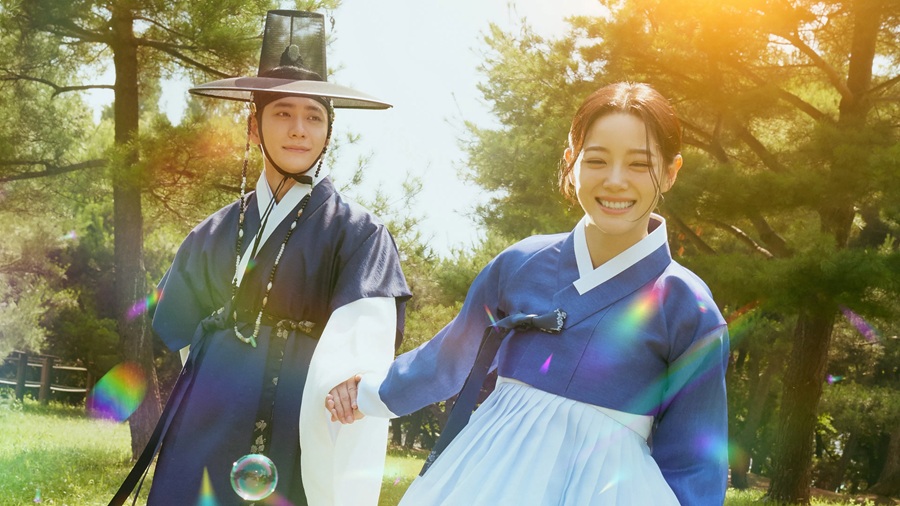 دانلود سریال طلوع ماه در رودخانه The Moon Flows Through the River 2025 دانلود سریال طلوع ماه در رودخانه The Moon Flows Through the River 2025