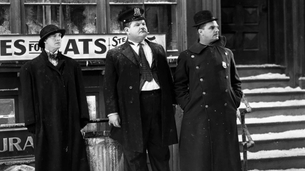دانلود فیلم Below Zero 1930 لورل و هاردی: زیرصفر